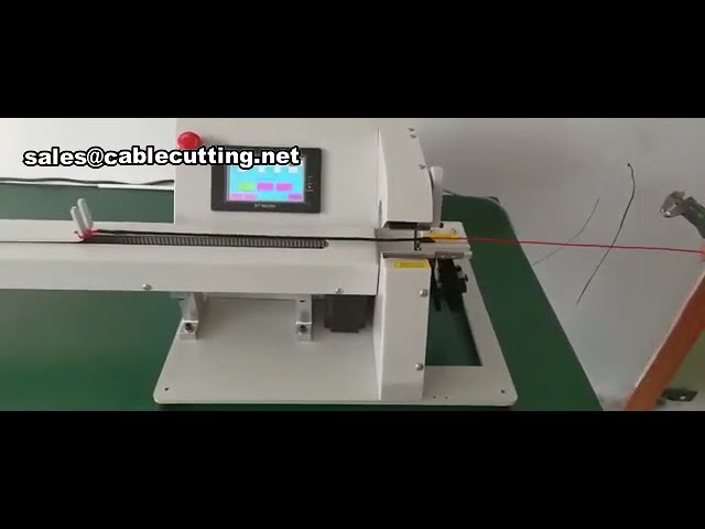 Wire Harness Taping Machine with Traction Device